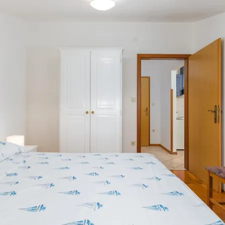 Appartement Seaside 067 By Guide Pula